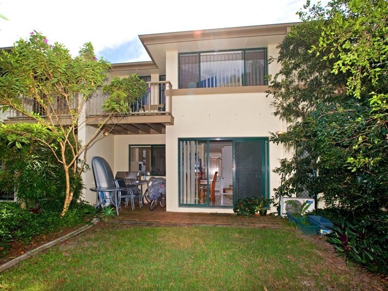 64/100 Morala Ave, Runaway Bay QLD 4216