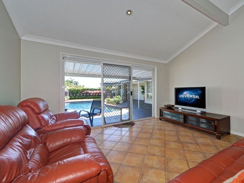 62 Sundance Way, Runaway Bay QLD 4216