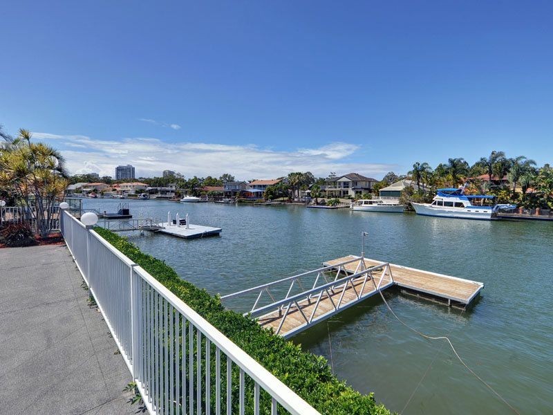 62 Sundance Way, Runaway Bay QLD 4216