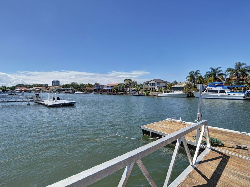 62 Sundance Way, Runaway Bay QLD 4216