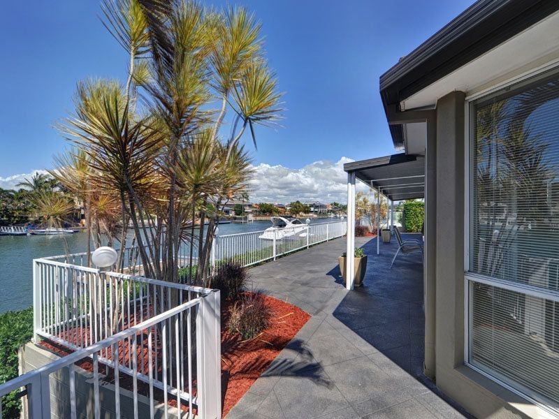 62 Sundance Way, Runaway Bay QLD 4216