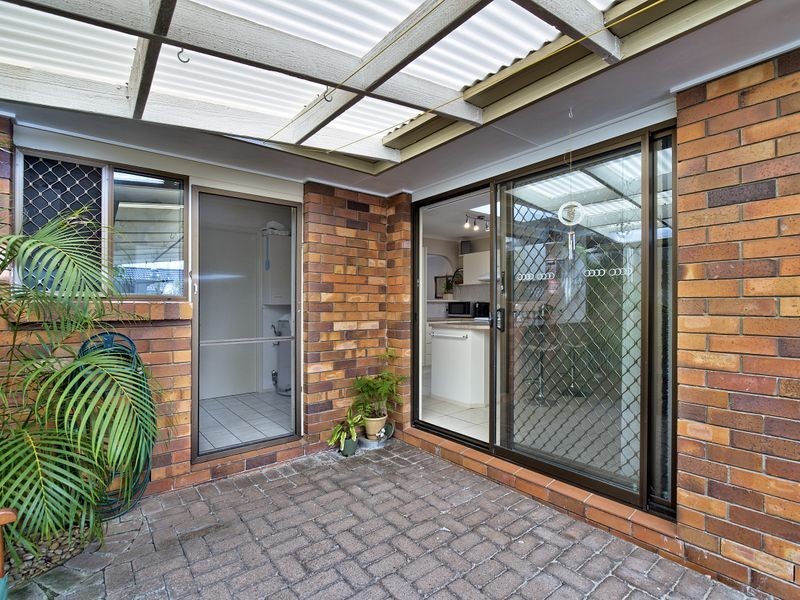 1/22 Maiala Cl, Paradise Point QLD 4216