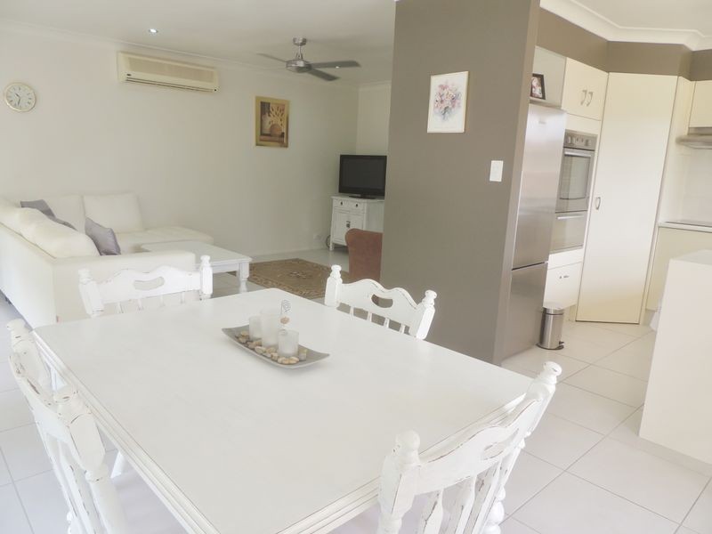 1/21 Eurimbula Court, Paradise Point QLD 4216