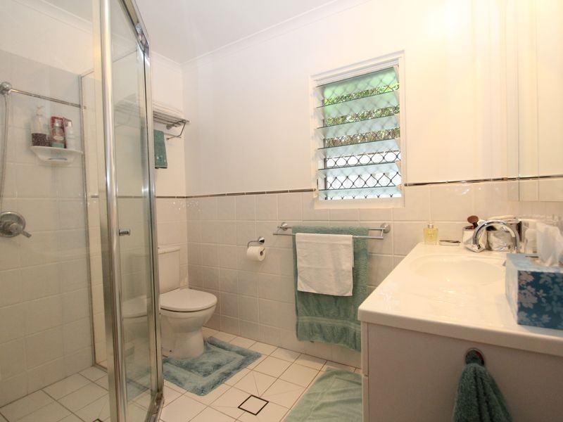 48 Deagon Drive, Runaway Bay QLD 4216