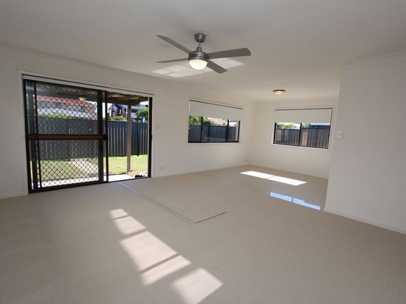 1/399 Bayview Street, Hollywell QLD 4216