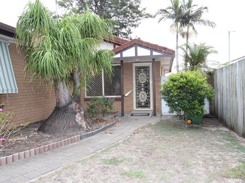 2/112 Oxley Drive, Paradise Point QLD 4216