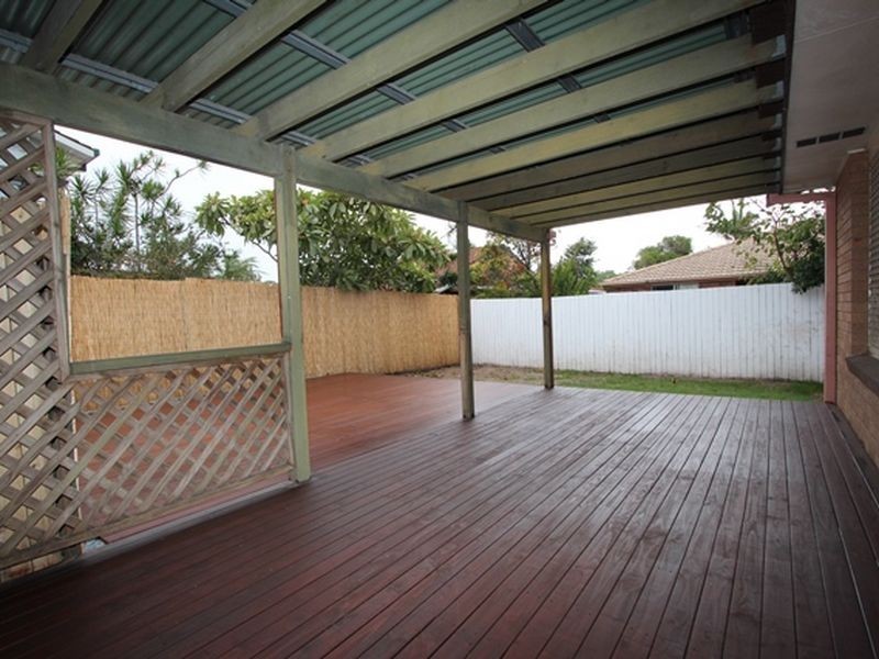 2/112 Oxley Drive, Paradise Point QLD 4216