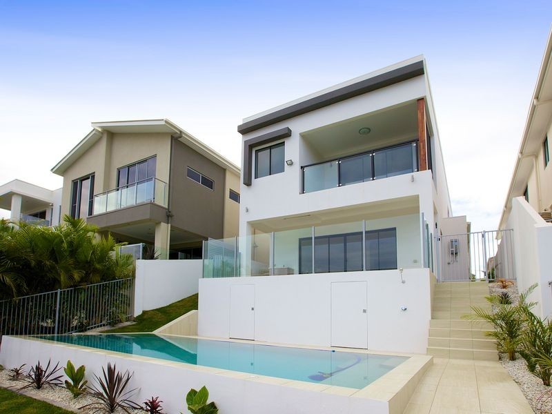 7 Harbourvue Court, Helensvale QLD 4212