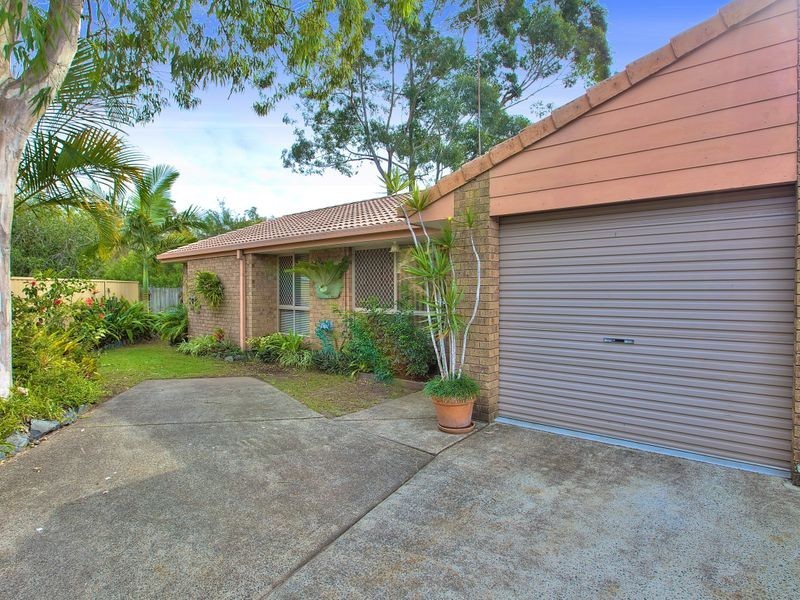 2/94 Kangaroo Ave, Coombabah QLD 4216