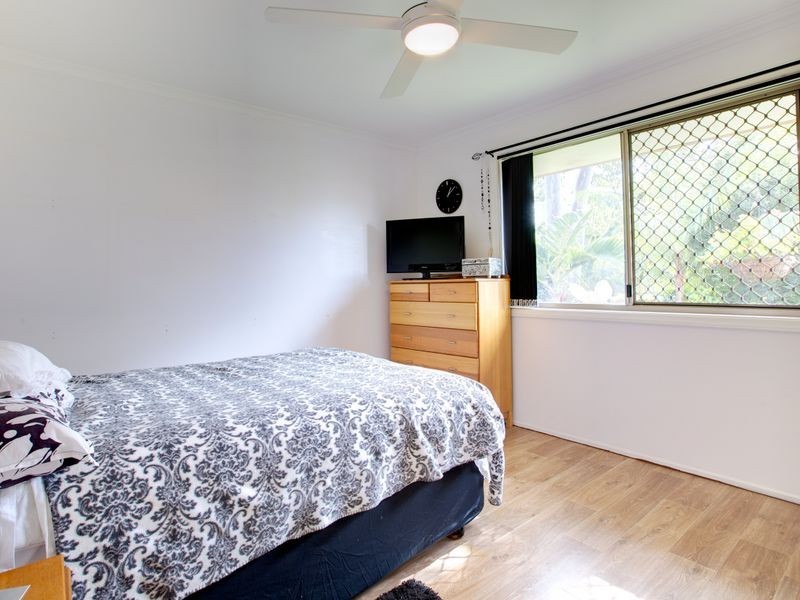 2/94 Kangaroo Ave, Coombabah QLD 4216