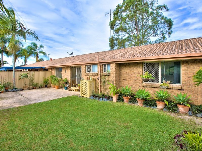 2/94 Kangaroo Ave, Coombabah QLD 4216