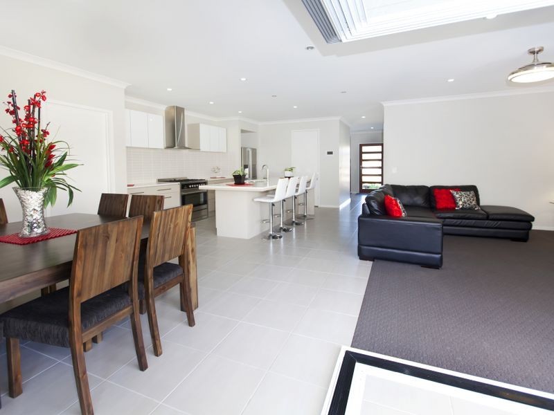 Hope Island QLD 4212