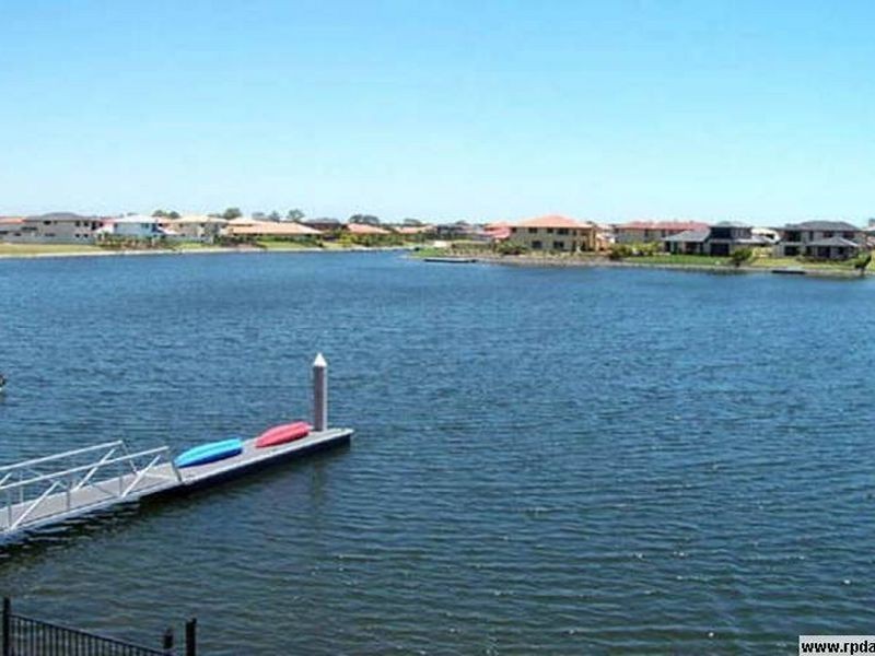 515 Oyster Cove Promenade, Helensvale QLD 4212