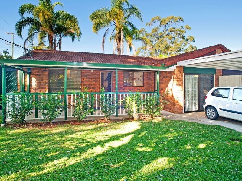 1/2 Morinda Way, Labrador QLD 4215