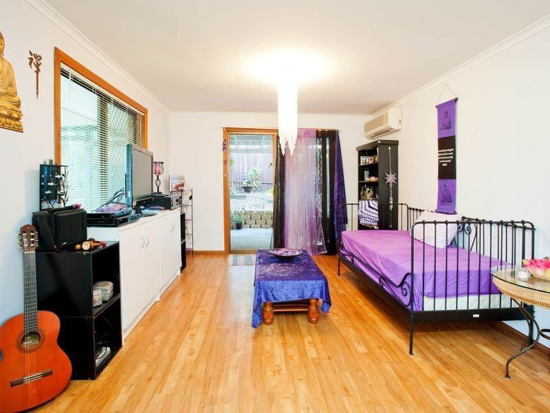 1/2 Morinda Way, Labrador QLD 4215