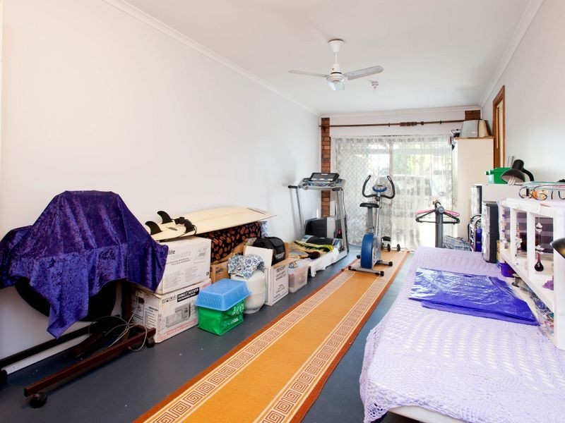 1/2 Morinda Way, Labrador QLD 4215