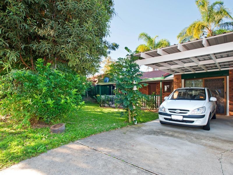 1/2 Morinda Way, Labrador QLD 4215