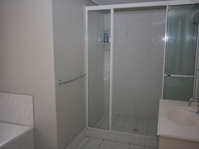 5/65 Bayview Street, Runaway Bay QLD 4216