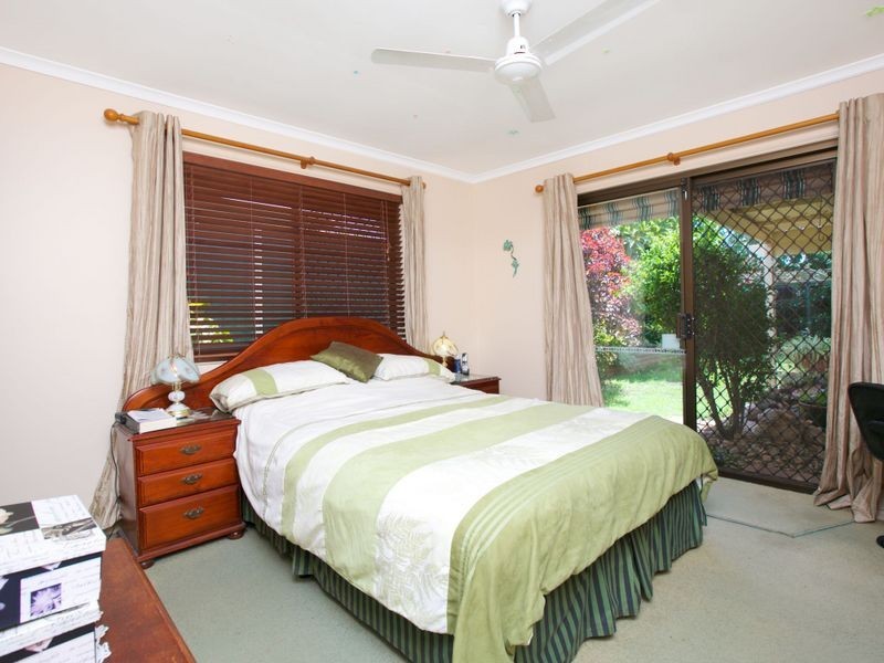 51 Matthew Flinders Drive, Paradise Point QLD 4216