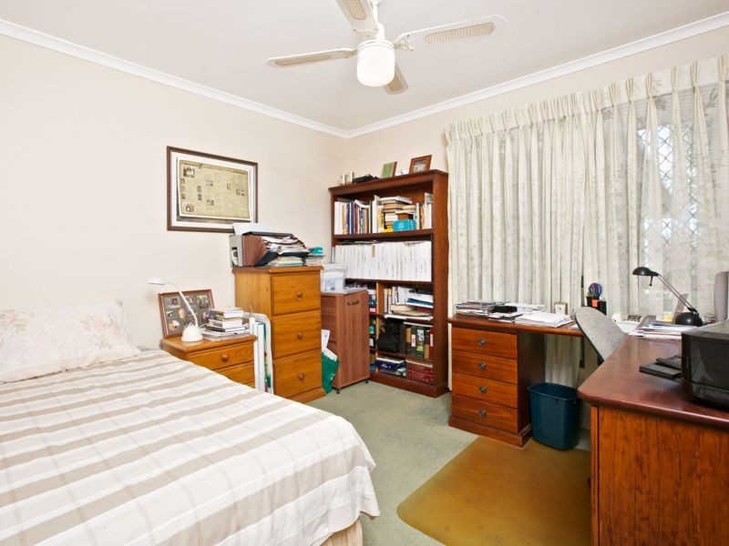 51 Matthew Flinders Drive, Paradise Point QLD 4216