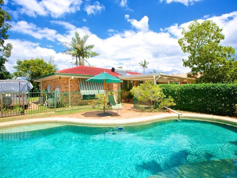 51 Matthew Flinders Drive, Paradise Point QLD 4216