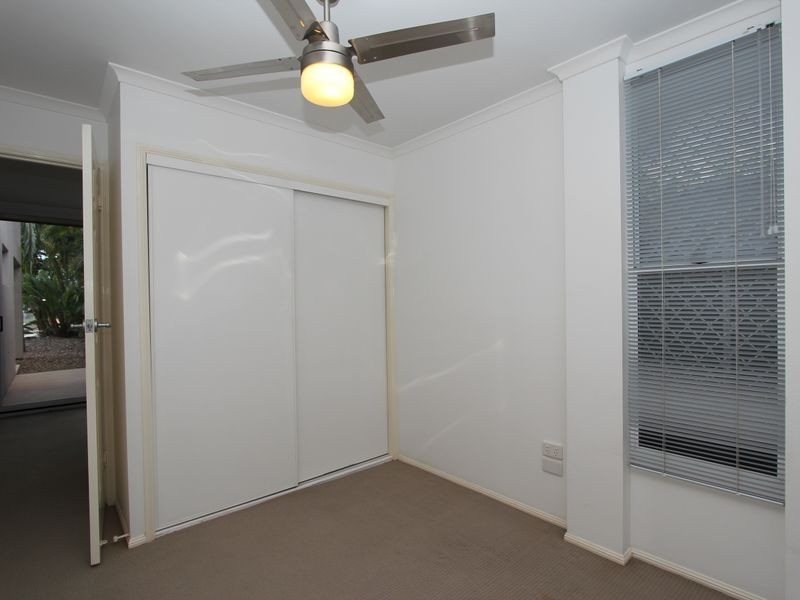 21 O’Grady Drive, Paradise Point QLD 4216