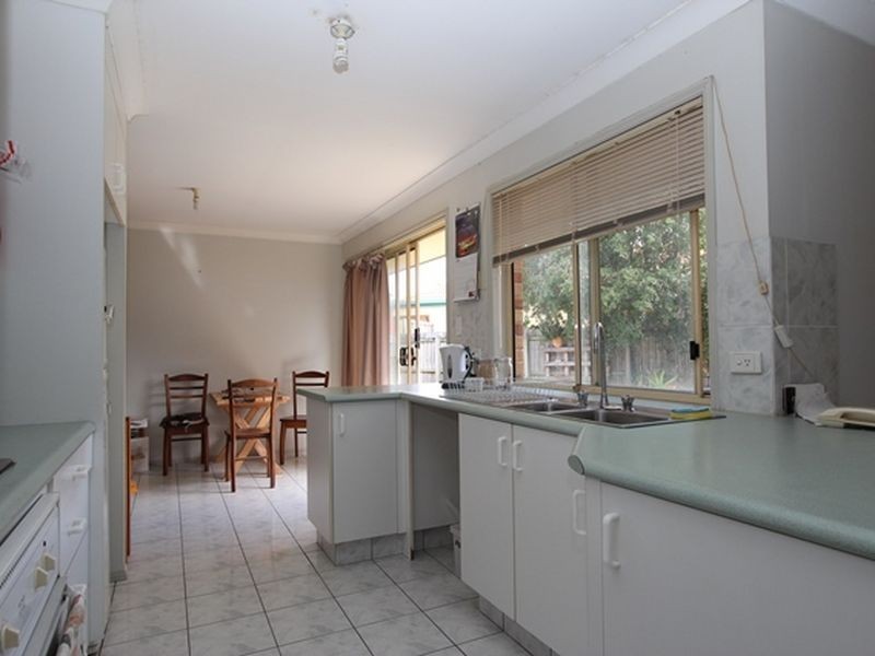 1/17 Jenaya Place, Labrador QLD 4215