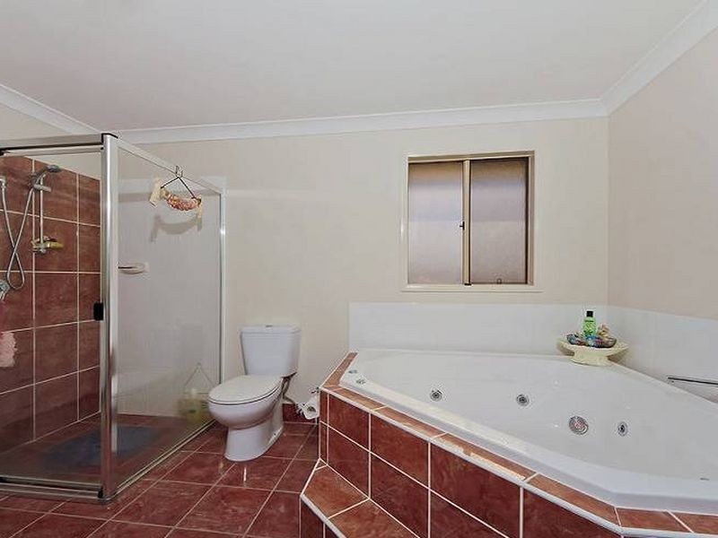 1 Ben Dalley Drive, Helensvale QLD 4212
