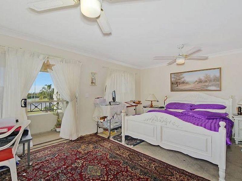 1 Ben Dalley Drive, Helensvale QLD 4212
