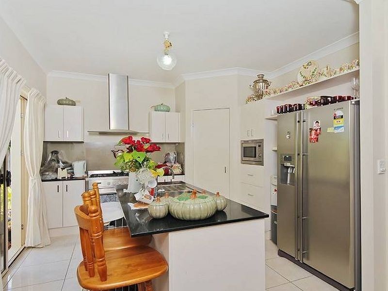 1 Ben Dalley Drive, Helensvale QLD 4212