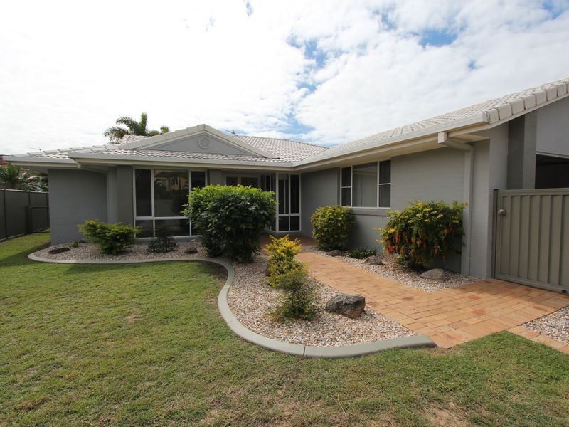 99 Limetree Parade, Runaway Bay QLD 4216