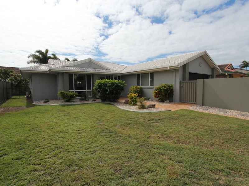 99 Limetree Parade, Runaway Bay QLD 4216