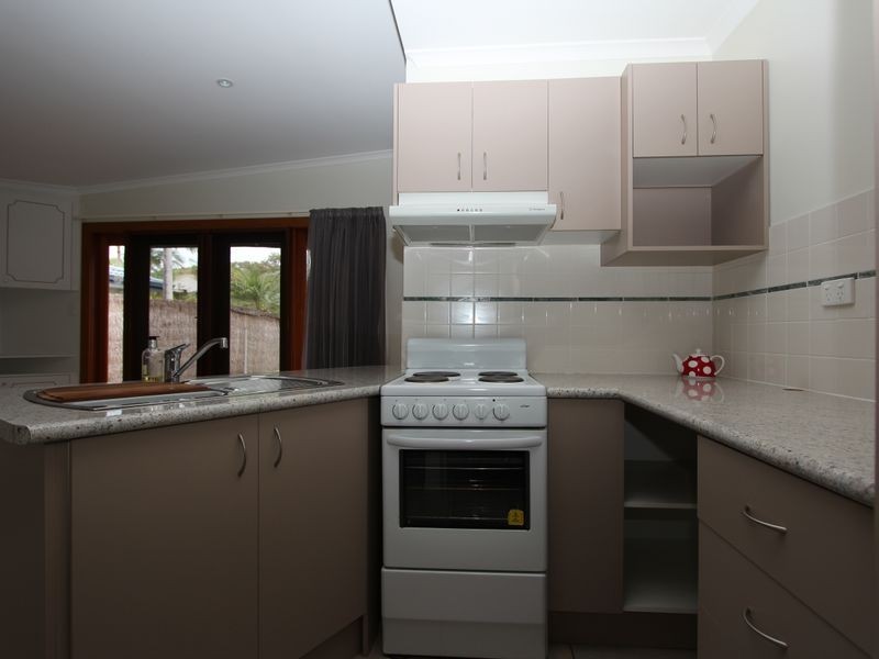 19 Lakefield Crescent, Paradise Point QLD 4216