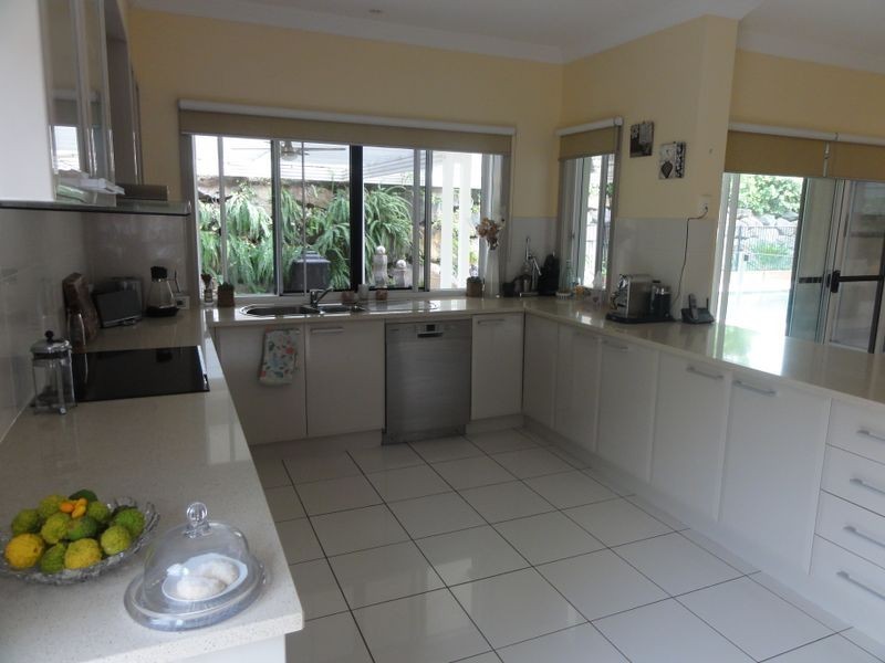 7 Mellum Circuit, Pacific Pines QLD 4211