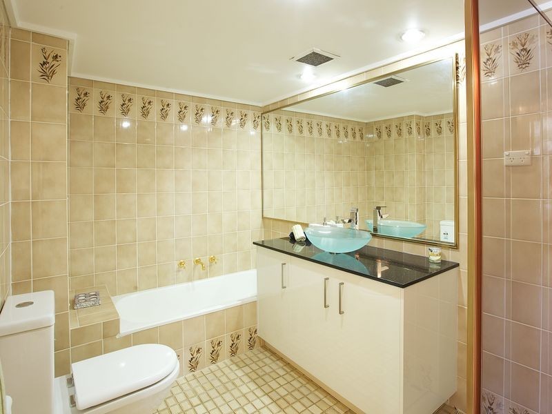 2B & 2C/80 The Esplanade, Surfers Paradise QLD 4217