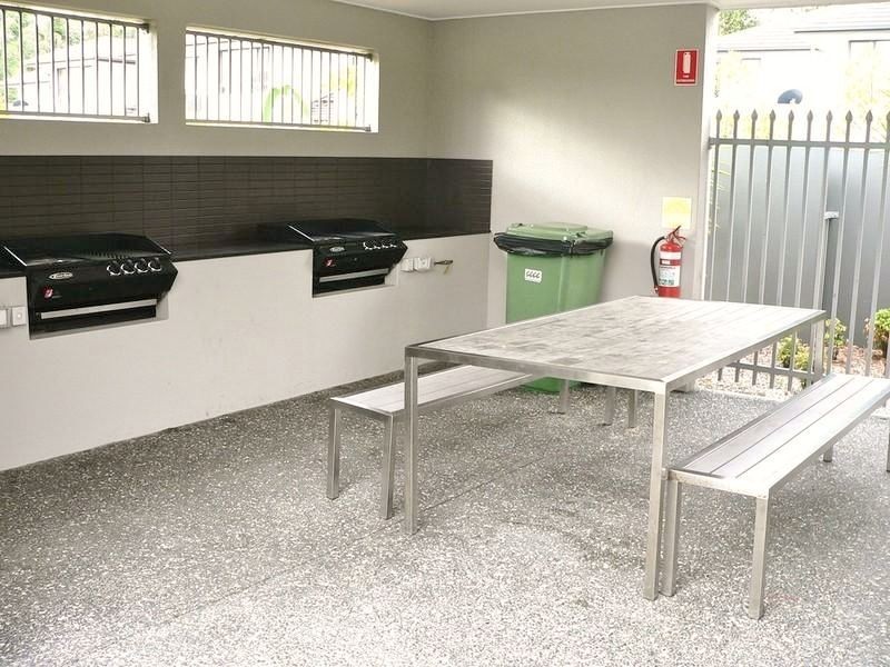 29/2 Jefferson Court, Upper Coomera QLD 4209