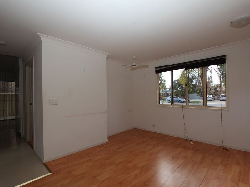 24 Milton Avenue, Paradise Point QLD 4216