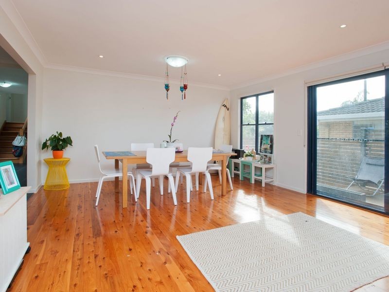 4 Thrush Avenue, Paradise Point QLD 4216