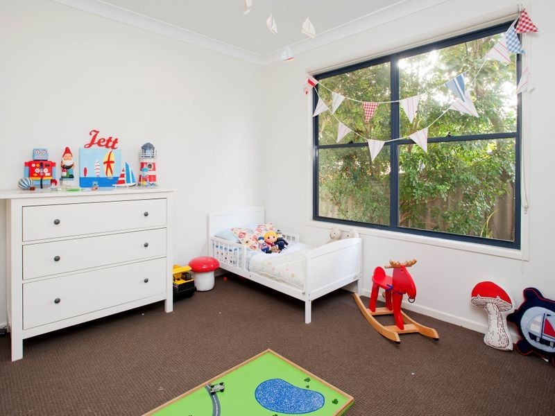 4 Thrush Avenue, Paradise Point QLD 4216
