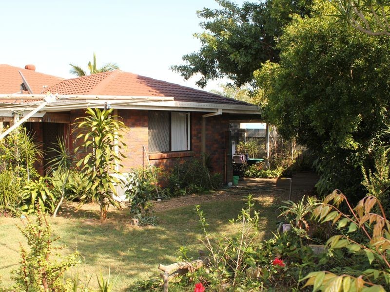 77 Oxley Drive, Paradise Point QLD 4216
