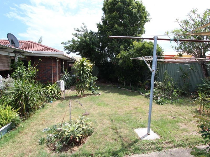 77 Oxley Drive, Paradise Point QLD 4216