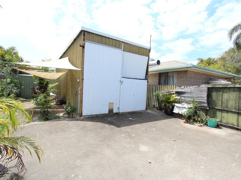 77 Oxley Drive, Paradise Point QLD 4216