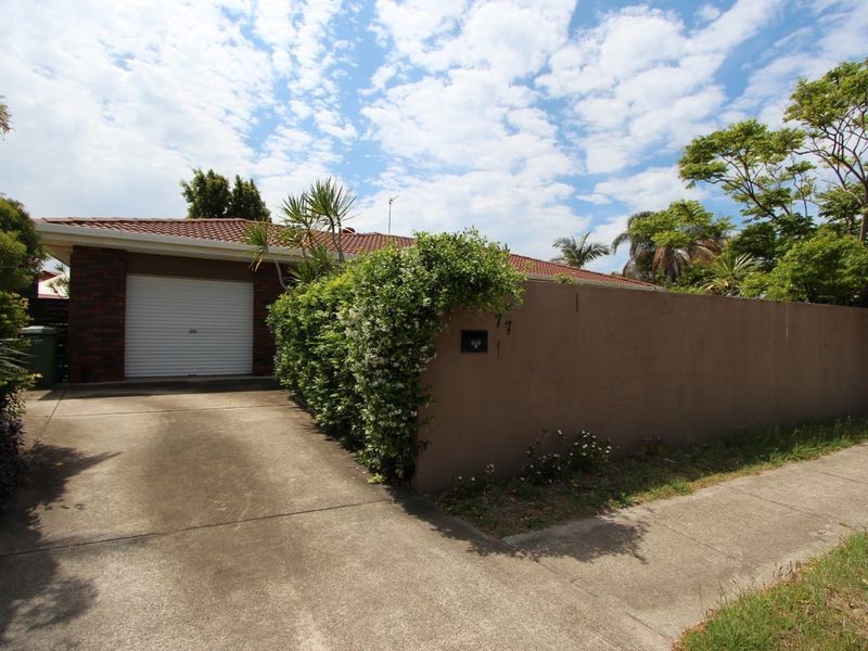 77 Oxley Drive, Paradise Point QLD 4216