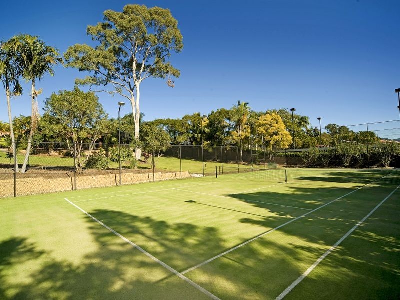 9 Riverdowns Crescent, Helensvale QLD 4212