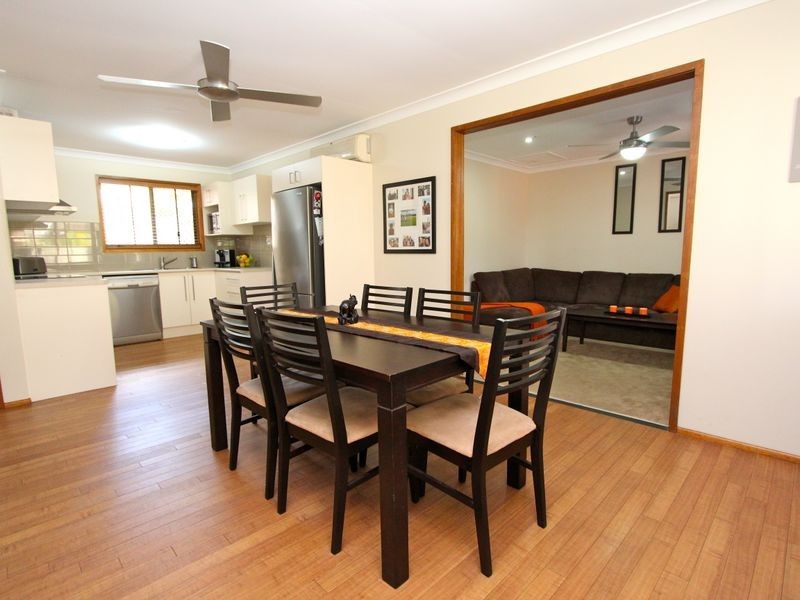 2/24 Eurimbula Court, Paradise Point QLD 4216