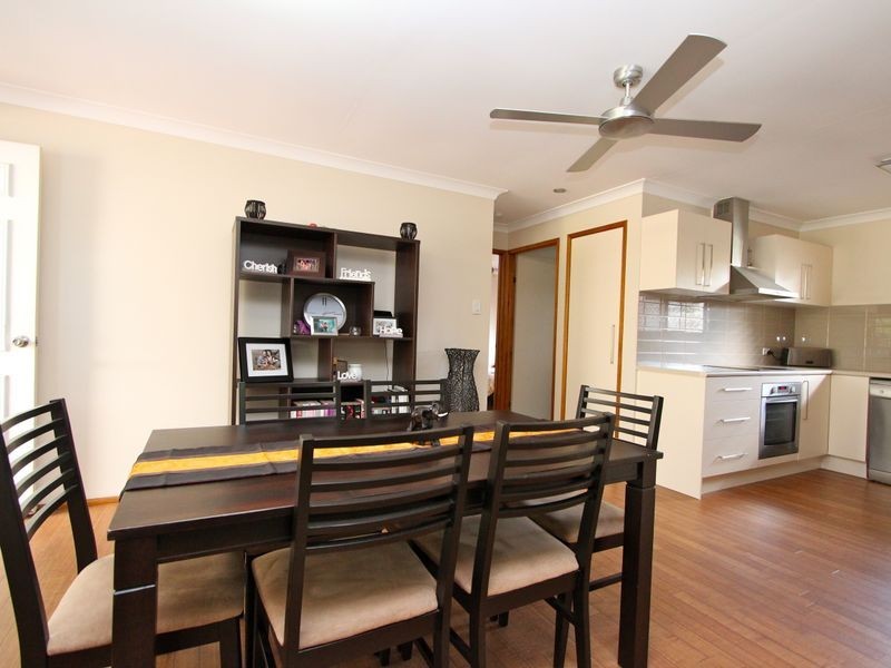 2/24 Eurimbula Court, Paradise Point QLD 4216