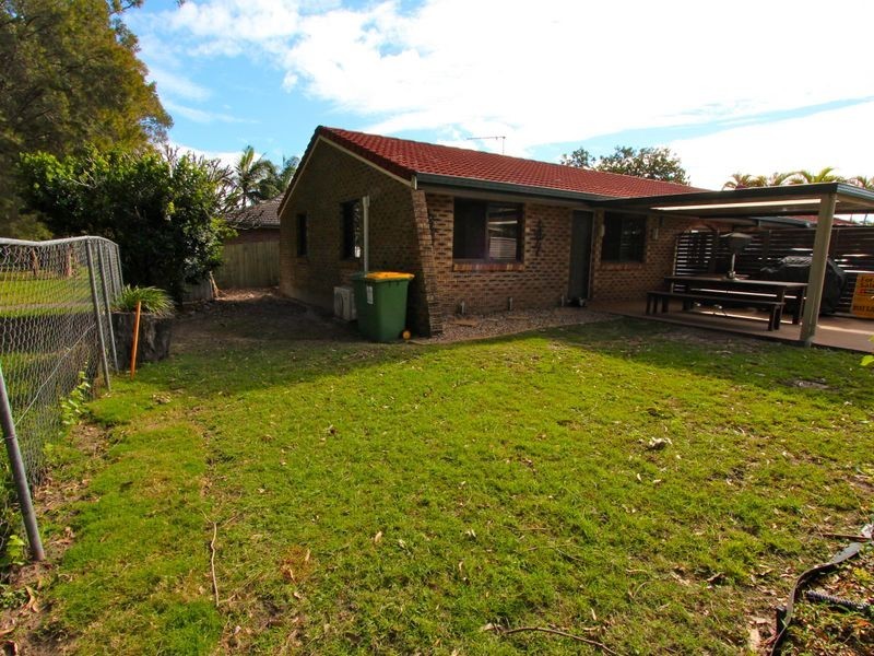 2/24 Eurimbula Court, Paradise Point QLD 4216