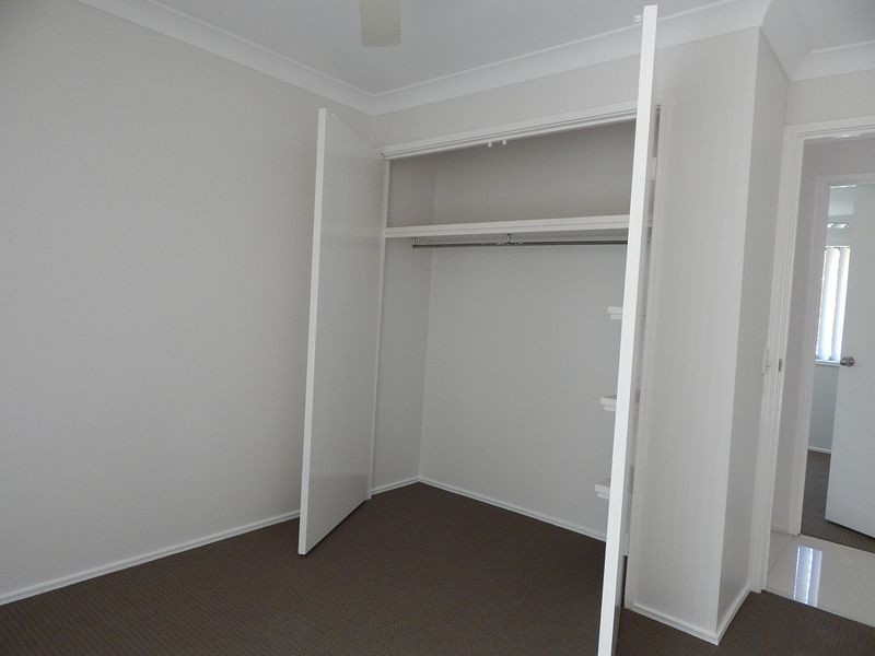 6 Sarina Place, Helensvale QLD 4212