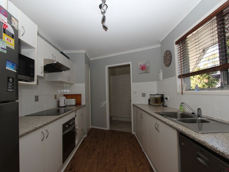 28 Tallara Street, Coombabah QLD 4216