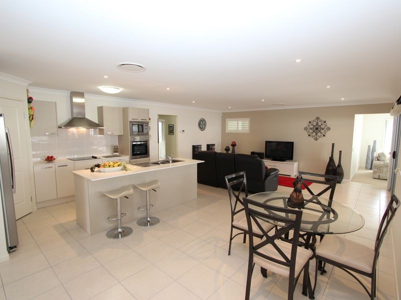 7 Conestoga Way, Upper Coomera QLD 4209